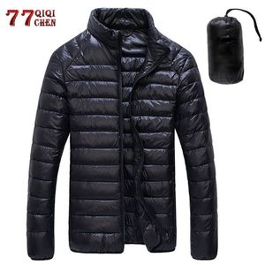 Herfst Winter Donsjack Mannen Casual Stand Kraag Ultra Licht Parka Jas Draagbare Uitloper Winddicht Wit Duck Down Jacket 6XL 211110