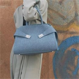 Exclusivité Automne Hiver : Boston Doctor's Bag Premium Cowhide Sophisticated Commutes - Sac à main polyvalent minimaliste professionnel pour femme ballon