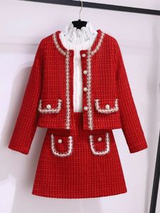 Automne Hiver Fashion Plaid Red Tweed Two Piece Set Femmes Perles Perls simples Pignon à franges Vestes en laine Mini Pocket Mini Jirt 240518