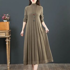 Automne Hiver grande taille Couvrant Robe de ventre de l'âge moyen Mère Mère Robes de chouchis tricotés rétro Vestidos 6xl 231225