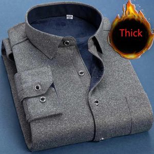 Automne Hiver Men Fleece Chauffeur chaude Fashion Fashion Solide à manches longues Plaid SHIRTS ÉPARGES NS5517 240428