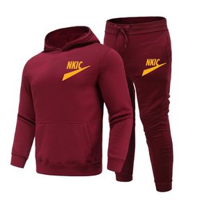 Herfst winter mannen hoodies joggen sets mannen tracksuit dikke pak 2 stuks sets sweatshirt en broeken pakken