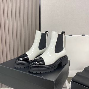 Automne / Hiver nouvelles bottines classiques Bottes de mode Chaussures de style Chelsea Marque de créateur de luxe Bottines de mode Factory LACES Shoebox