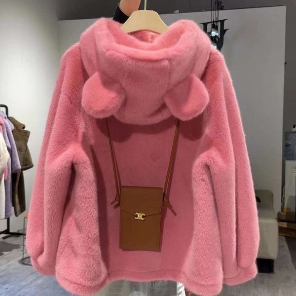 Otoño Invierno nuevo abrigo de felpa de visón medio de piel Haining para mujer con capucha orejas lindas sueltas y cálidas 968264