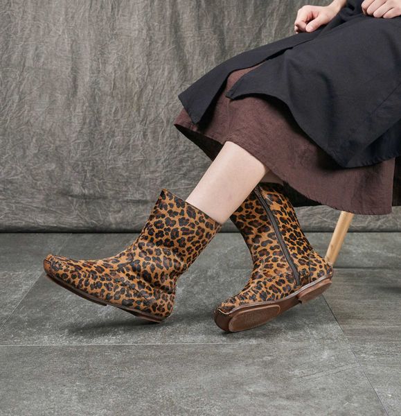 Outumn/invierno Nuevo patrón de leopardo cabello zapatos para mujeres de cabello superior cuero de cuero verdadero tacón espesor con cremallera botas martin botas para mujeres