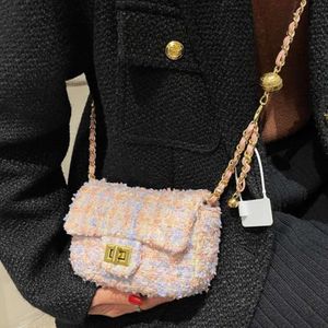 Automne hiver nouveau populaire femmes laine parfumée Mini à la mode coton et lin bandoulière petit sac à bandoulière mignon ventes directes d'usine