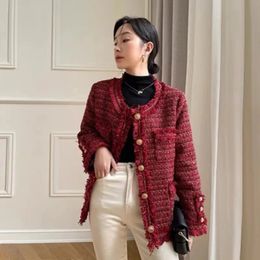 Otoño Invierno chaqueta de lana de Tweed rojo abrigo de mujer de un solo pecho bolsillos dobles moda pasarela borla prendas de vestir 240112
