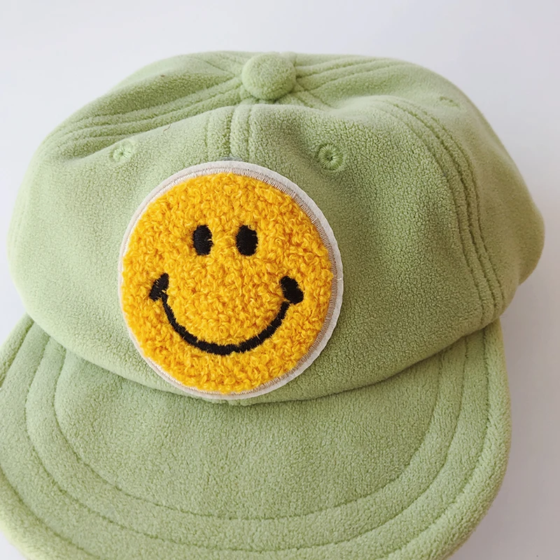 Jesienne zima miękkie brzeg brzegowe kapelusze baseballowe aksamitne ciepłe dzieci chłopcy czapki czapki uśmiechu wzór dzieci 7 kolorów