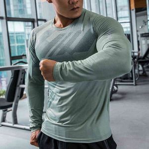 Automne hiver spandex Running Shirt à manches longues Gym Shirt Hommes Sportswear Dry Fit Chemises Pour Bodybuilding Hommes Fitness Sport T-S L220704