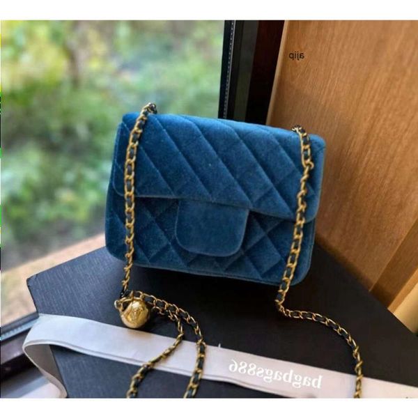 Automne Hiver Velours Bleu Mini Flip Sac Ajustement En Métal Boule Matelassé Épaule Bandoulière Tissé Chaîne Velours CC Luxe Sac À Main Classique D Jxkw