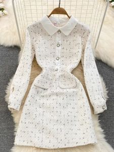Autumn Winter Vintage Kleine geurige zoete tweed Wool Korte jurk vrouwen Peter Pan Collar Pearls Knoppen A-lijn Vestidos 240113