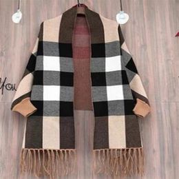 Herbst Winter warmer Kaschmirschal Damen mit Ärmeln Dual Cape Capa Pashmina Quaste schwerer Mantel Khaki Plaid259F