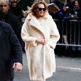 Herfst winter vrouwen beige teddy jas stijlvolle vrouwelijke dikke warme kasjier jas casual meisjes streetwear 201221