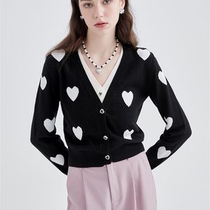 Automne hiver femmes faux deux pièces coeur imprimé chandails tricotés à manches longues coeur bouton mince tricoté Cardigan pull 220817