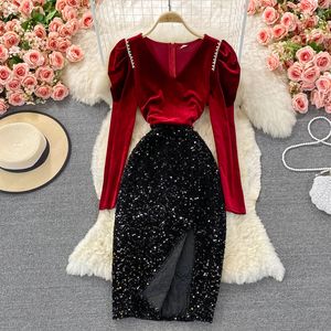 Automne Winter Femmes Sequins Velvet Patchwork Party Bodycon Robe Femelle Black / Red V-col