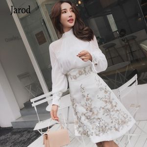 Automne femmes 2 pièces tenues mode blanc à manches longues en mousseline de soie Blouse + taille haute Floral paillettes broderie Midi jupe costume 210518