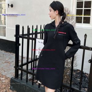 Automne Femmes Robe Robes de créateurs Femmes Mode Lettre Imprimer Espace Coton Âge-Réduire Jupe Longue Casual Minceur Robes À Capuchon