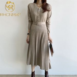 Automne femmes robe longue décontracté Style coréen simple boutonnage plissé col en v à lacets tricoté 210506