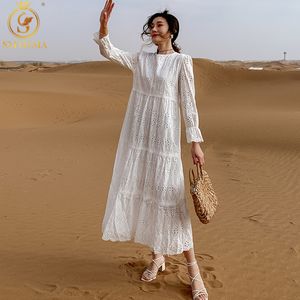 Herfst vrouwen elegante holle borduurwerk casual losse witte lange jurk vrouwelijke volledige mouw kant vakantie vestidos 210520