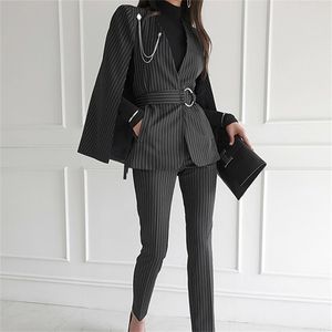 Automne Femmes Office Lady 2 pièces Pantalon Set Runway Col V Stripe Châle Cape Manches Blazer + Crayon OL Costume pleine longueur 210603