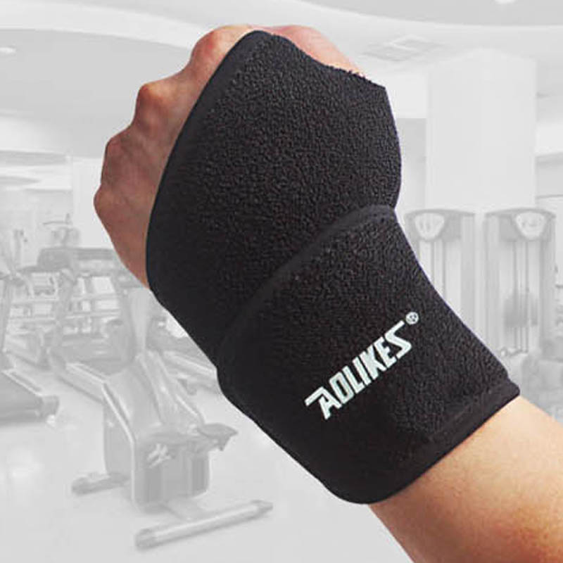 2020 AOLIKES Gym Wrist Bands Sports Wristband Wrist Support Straps