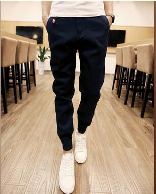 Navy blau