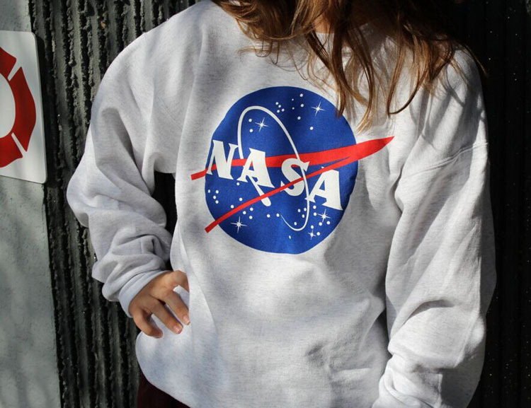 nasa letter painting printed color block round neck long sleeve sweatshirt