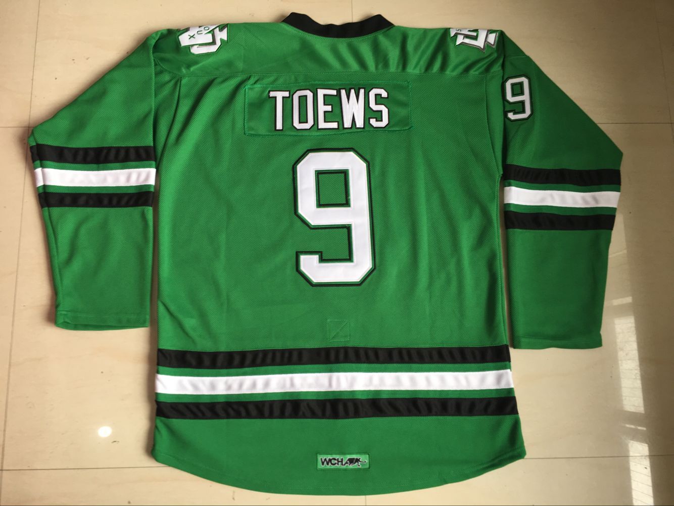North Dakota Fighting Sioux Hockey Jerseys 9 Jonathan Toews 7 TJ Oshie