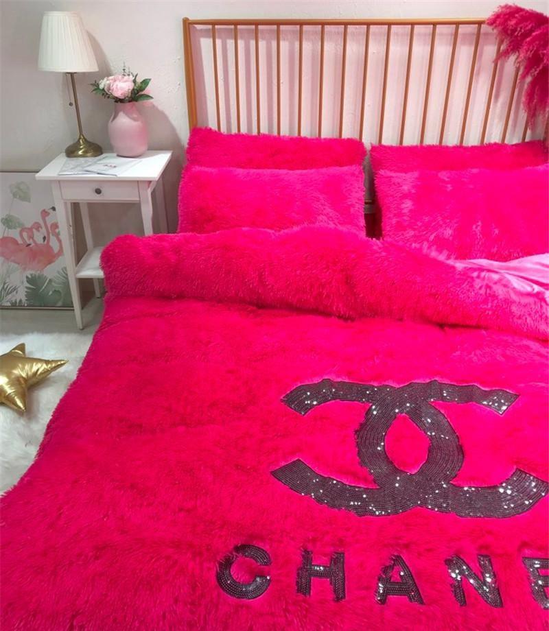Sexy Rose Pink Bedding Cover European Style Branded Soft Plush