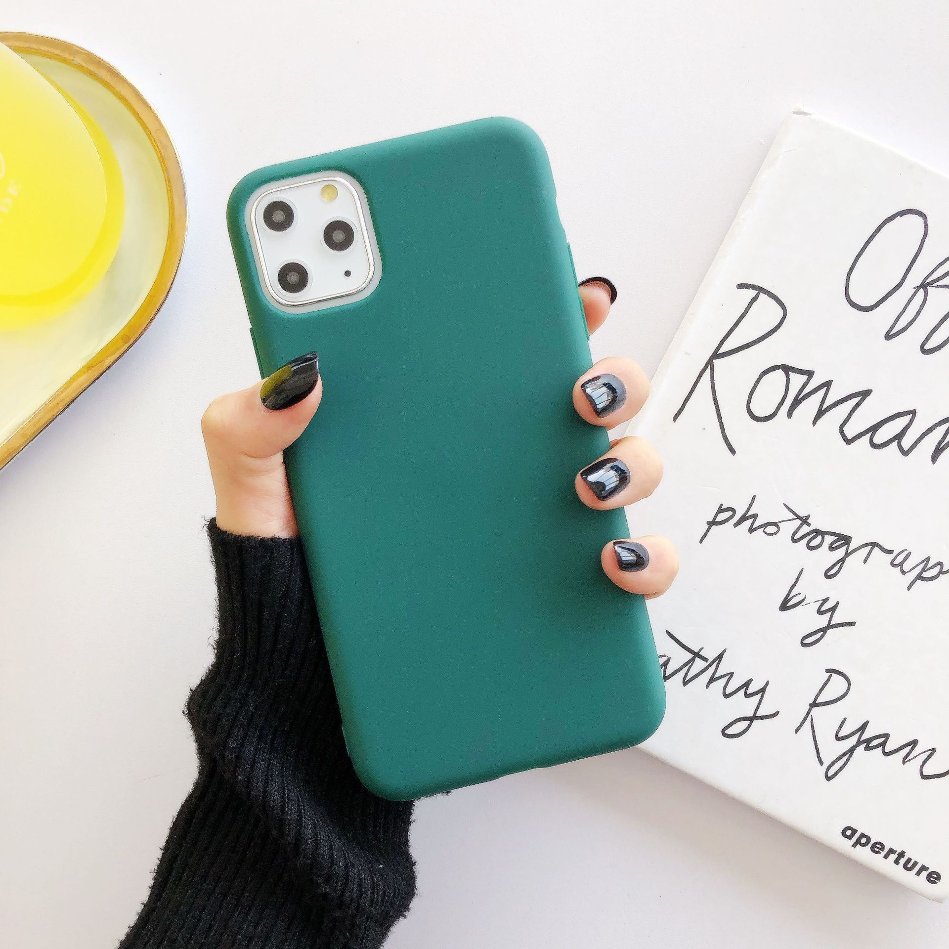 Comfortable Simple Solid Color Phone Case For IphonePhone 11 Pro XR X XS Max 7 8 Plus 6 6s Case