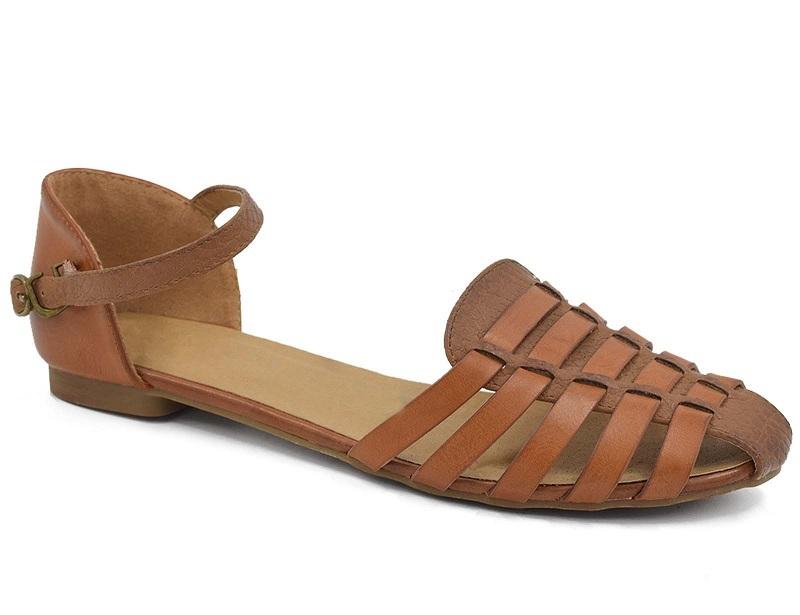 closed heel flat sandals