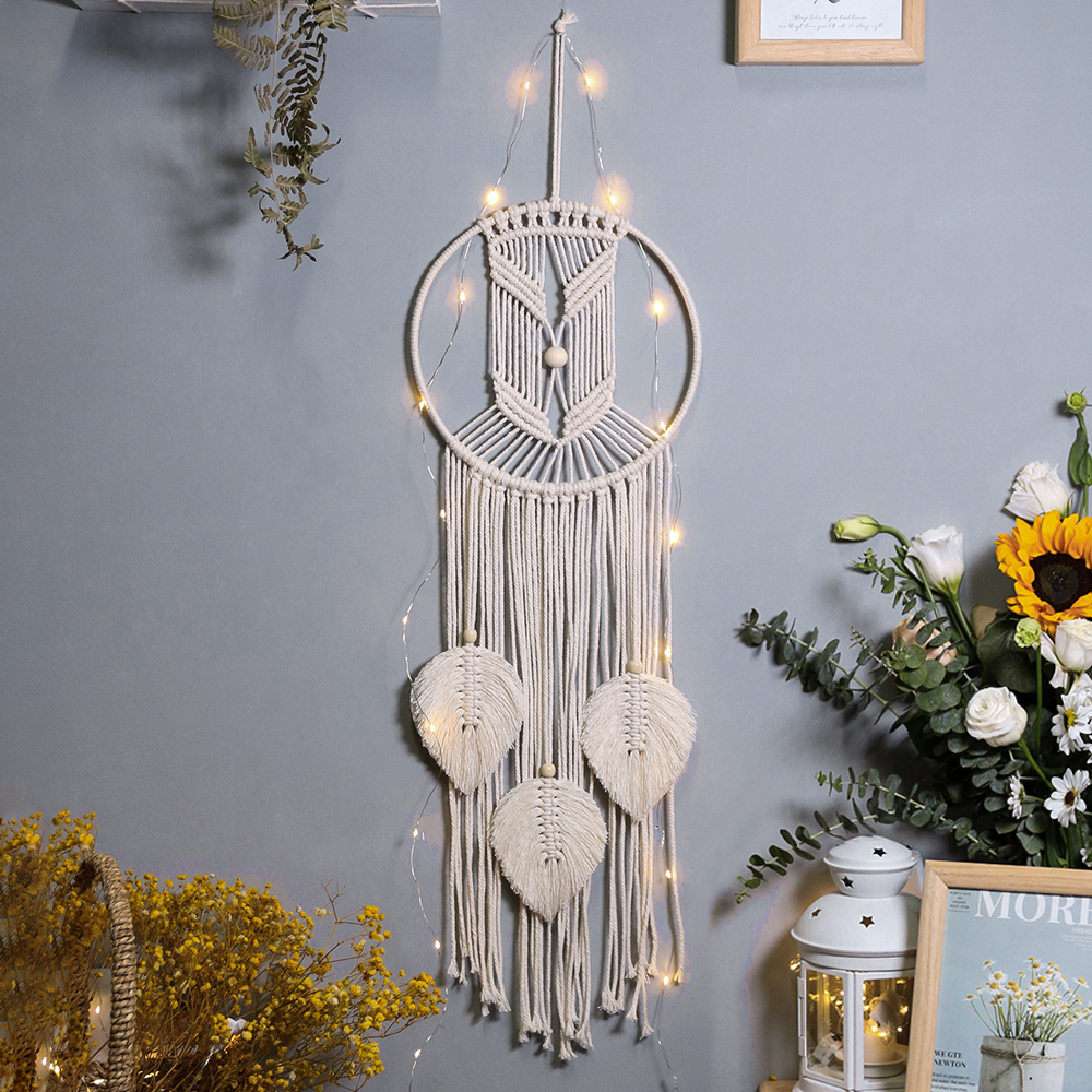 Macrame leaf light