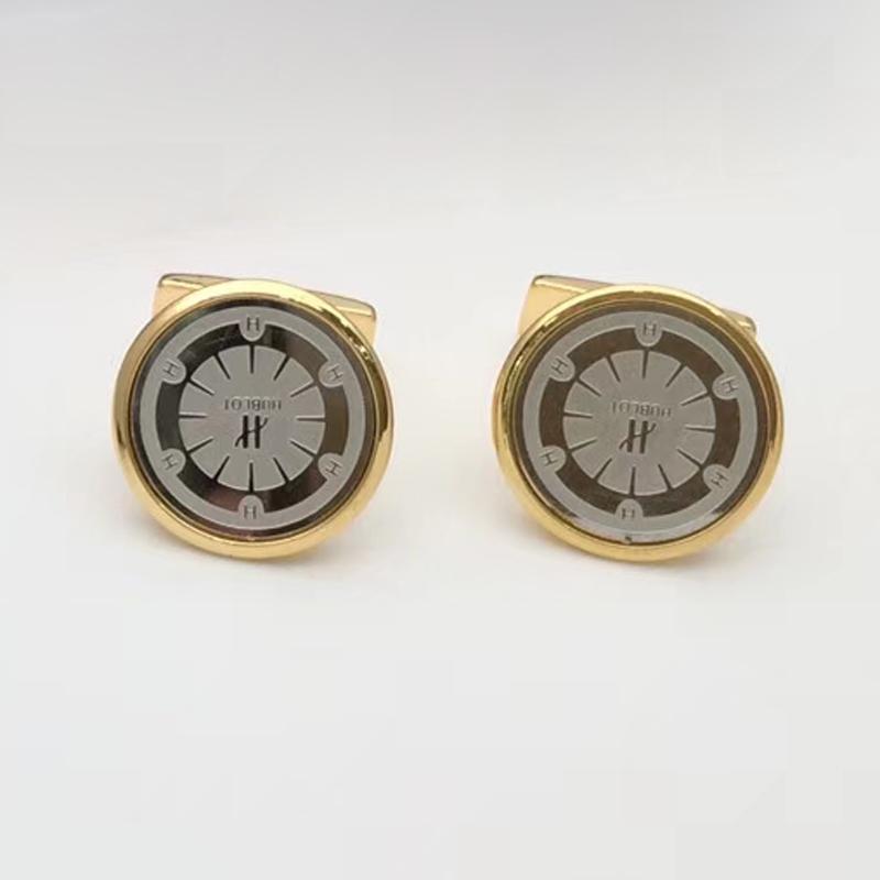 11 Cufflinks