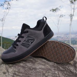 Avitus hommes à vélo chaussures pour pédales plates Zapatillas pour les chaussures MTB pour le fram dh bmx skate durable chaussures de vélo de montagne coloré 231227