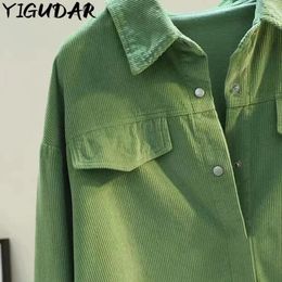 Camisa de pana de longitud media para mujer, cárdigan holgado y grueso con dos bolsillos, color verde aguacate, primavera, 240130