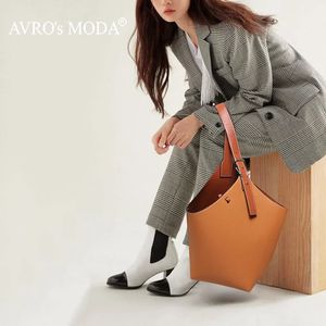Avros Moda Brand Fashion Backet Backet Sacs For Women Designer Handbag Genuine Leather rétro grande capacité Tote Big Bag 240518