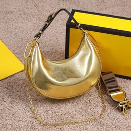 Sac axillaire sacs Crescent Chian Cross Body Cowhide Vow Subte Cuir Bas Bottom Gold Lettres amovibles Broided Broidered Sprle Women Handsbag