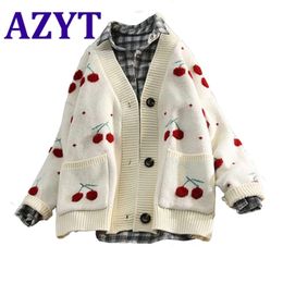 AZYT fruta cereza bordado cárdigan de punto otoño cuello en V de gran tamaño mujer suéter chaqueta invierno cálido punto 210914