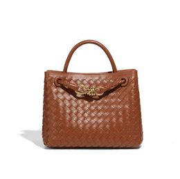 B Family-Bolso de mano con hebilla de 8 líneas para mujer, bandolera de cuero Original Andiamo, tejido, portátil, de un solo hombro, oficial, 2024