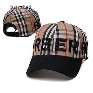 B chapeau casquette de baseball Designer cool snap football sports Chapeaux Burbrys chapeau fille été treillis baseball chapeau Trendsetter chapeau décontracté casquette chapeau de soleil snapbacks IABN IABN