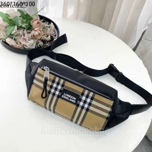 B en réseau de bur concepteurs de sacs de messager sac crossbody sac à glissière à glissière sacs de chaîne de chaîne d'épaules la ligne de couture et la forme reflète tous 758