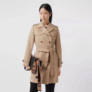 B Nieuwe Islington-versie Katoen Gabardine Trench Coat Ladies Korte Trench Coat, Rapel Slim-Cut Jacket