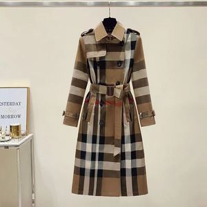 B's New Light Luxury British Style Classic2023 Spring and Automne New European and American British Style Bajia Women's Classic Plaid's