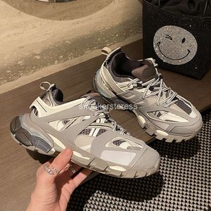 B Chaussures Sneaker 3XL Triple Baskets S Paris Trois Générations Femmes Ins Mode Nouvelle Piste Famille Noir Semelle Épaisse Balencciaga Couple Élevé Casual U623