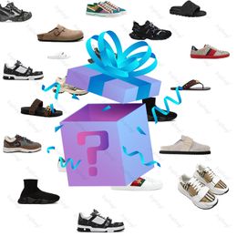 B1 b2 Black Chaussures Box Mystery Boîte de chaussures Men Femmes Femme Sneaker Sandal Boots Festival Surprisation Shoe Box Trainers décontractés