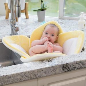Baby bath mat can lie down fold born creative flower baby lotus safety cushion 240127