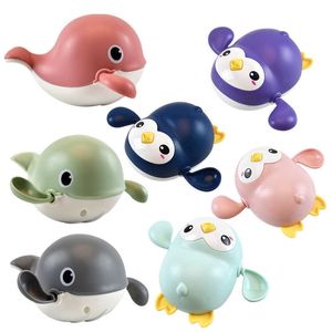 Juguetes de baño para bebés 1 unids Juguetes de agua para bebés Patos de baño Cadena de animales de dibujos animados Clockwork Cangrejo Pingüino Ballena Piscina Juguetes de baño para niños Regalo T220930