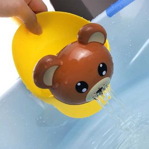 Toys de bain pour bébé 4pcs / Set Baby Bath Toys Rubber Beld Duck Bear Shape Water Waheel Water Spray pour bébé douche