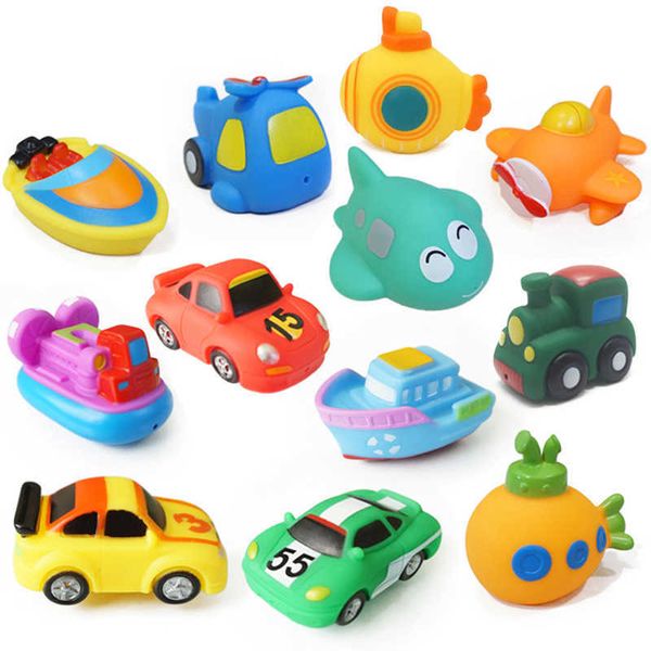 Juguetes de baño para bebés Juguete de baño para bebés Natación Juguetes de agua Dibujos animados Goma suave Coche Barco Avión Flotador Squeeze Sound Agua Spray Niños Juego de agua Juguetes Regalos T220930