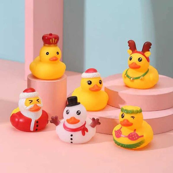 Toys de bain pour bébé Ducks en caoutchouc Toys de bain bébé mignon petit canard jaune avec sons serré doux bébé pool jouet anniversaire christmnas cadeaux pour enfants